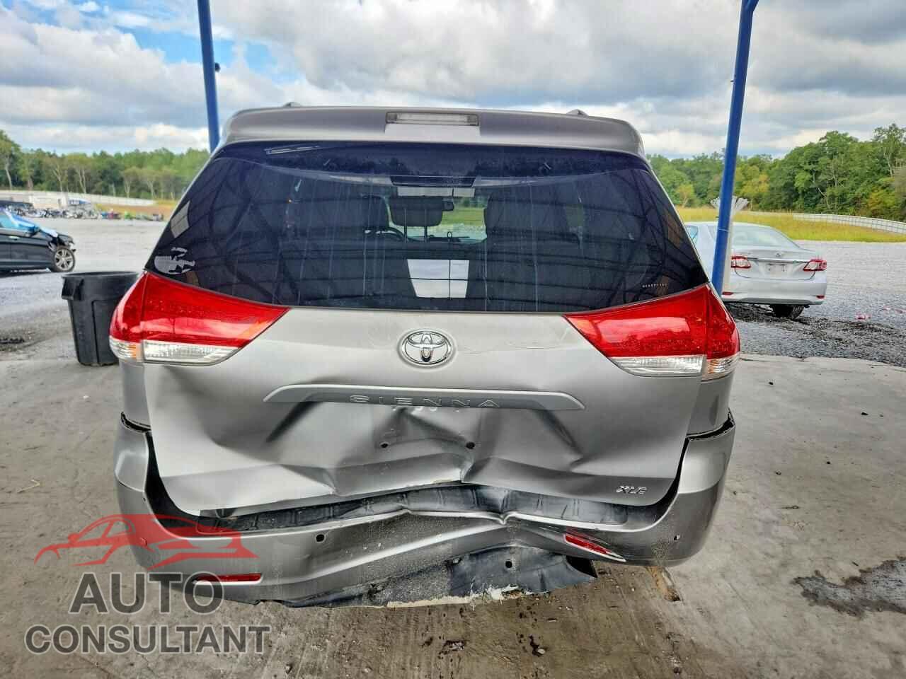 TOYOTA SIENNA 2012 - 5TDYK3DC4CS257103