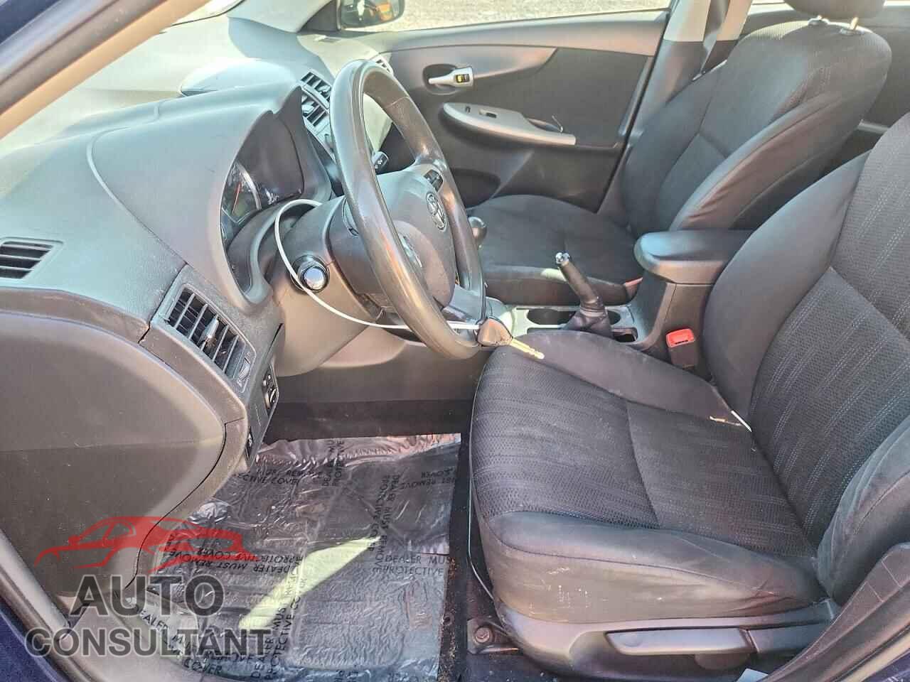 TOYOTA COROLLA 2011 - 2T1BU4EEXBC554521