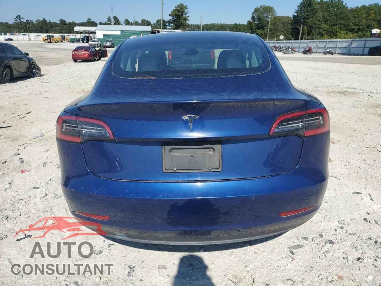TESLA MODEL 3 2022 - 5YJ3E1EA2NF289915