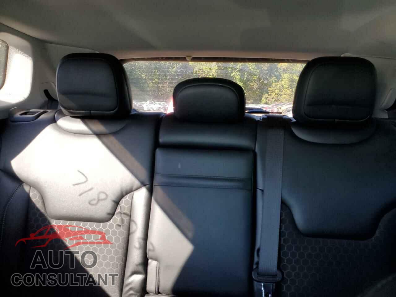 JEEP COMPASS 2019 - 3C4NJDBB7KT623016
