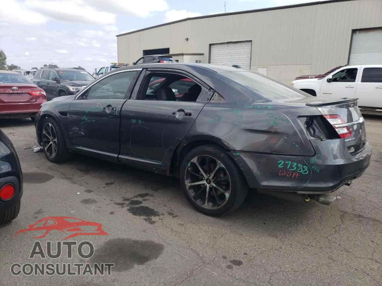 FORD TAURUS 2015 - 1FAHP2E85FG102196
