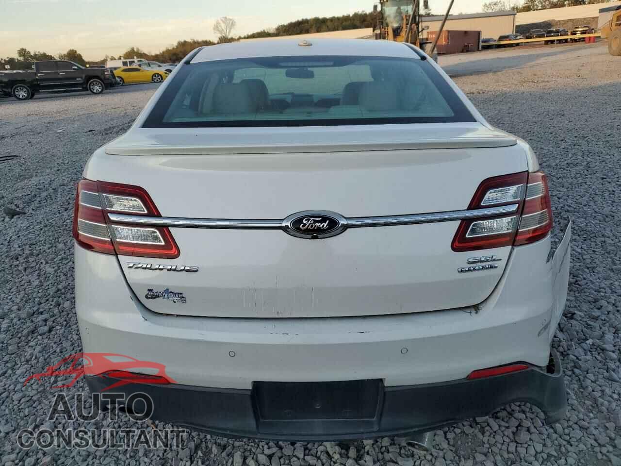 FORD TAURUS 2015 - 1FAHP2E89FG174163