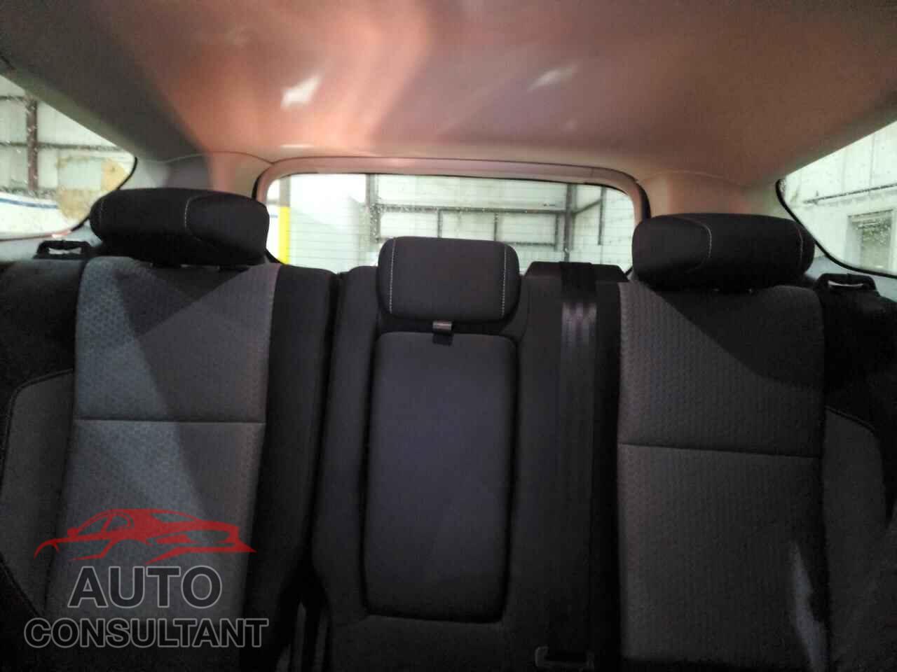 FORD ESCAPE 2017 - 1FMCU9GD2HUC63315