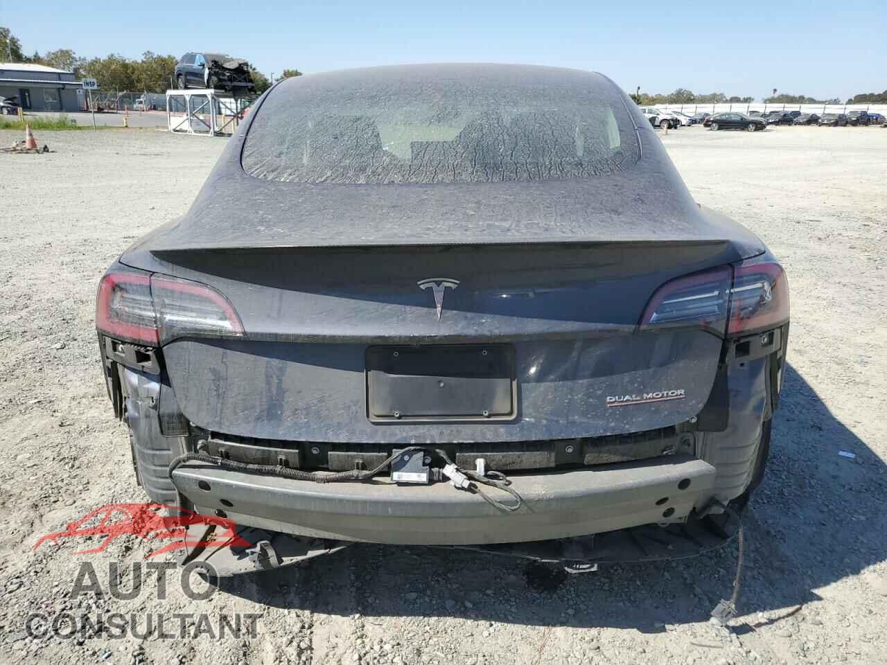 TESLA MODEL 3 2019 - 5YJ3E1EB8KF231215