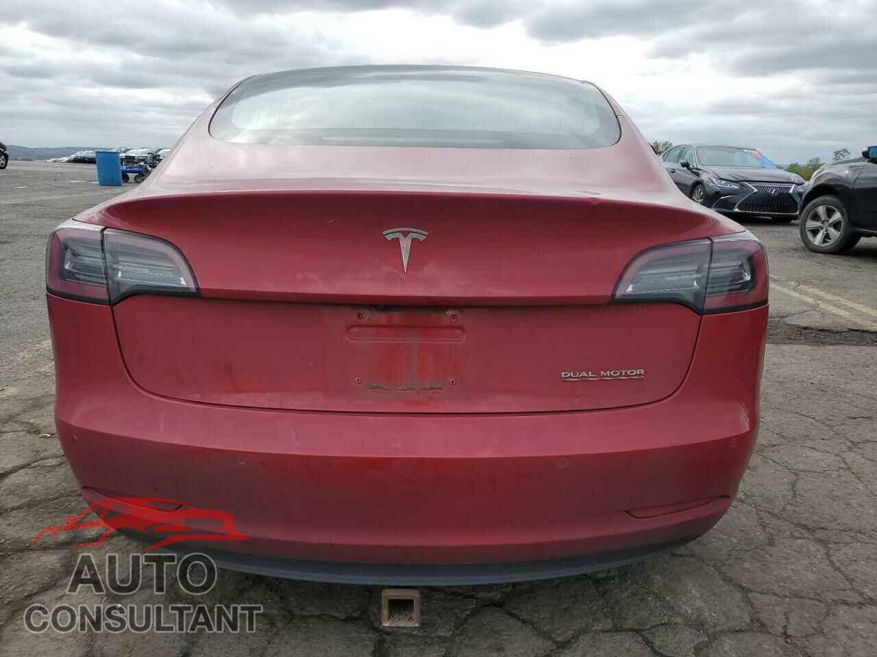 TESLA MODEL 3 2018 - 5YJ3E1EB3JF094389