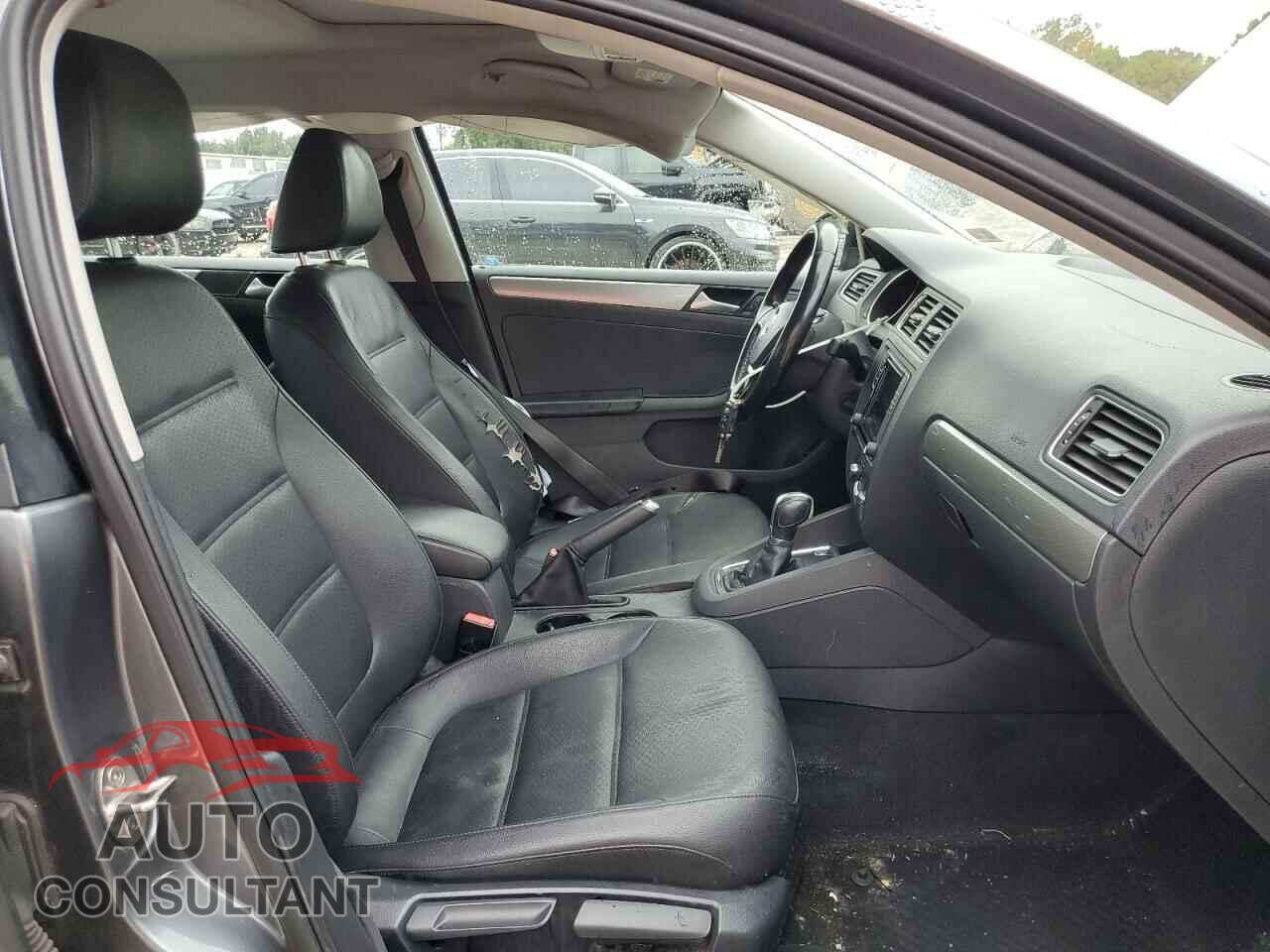VOLKSWAGEN JETTA 2017 - 3VWDB7AJ8HM252628