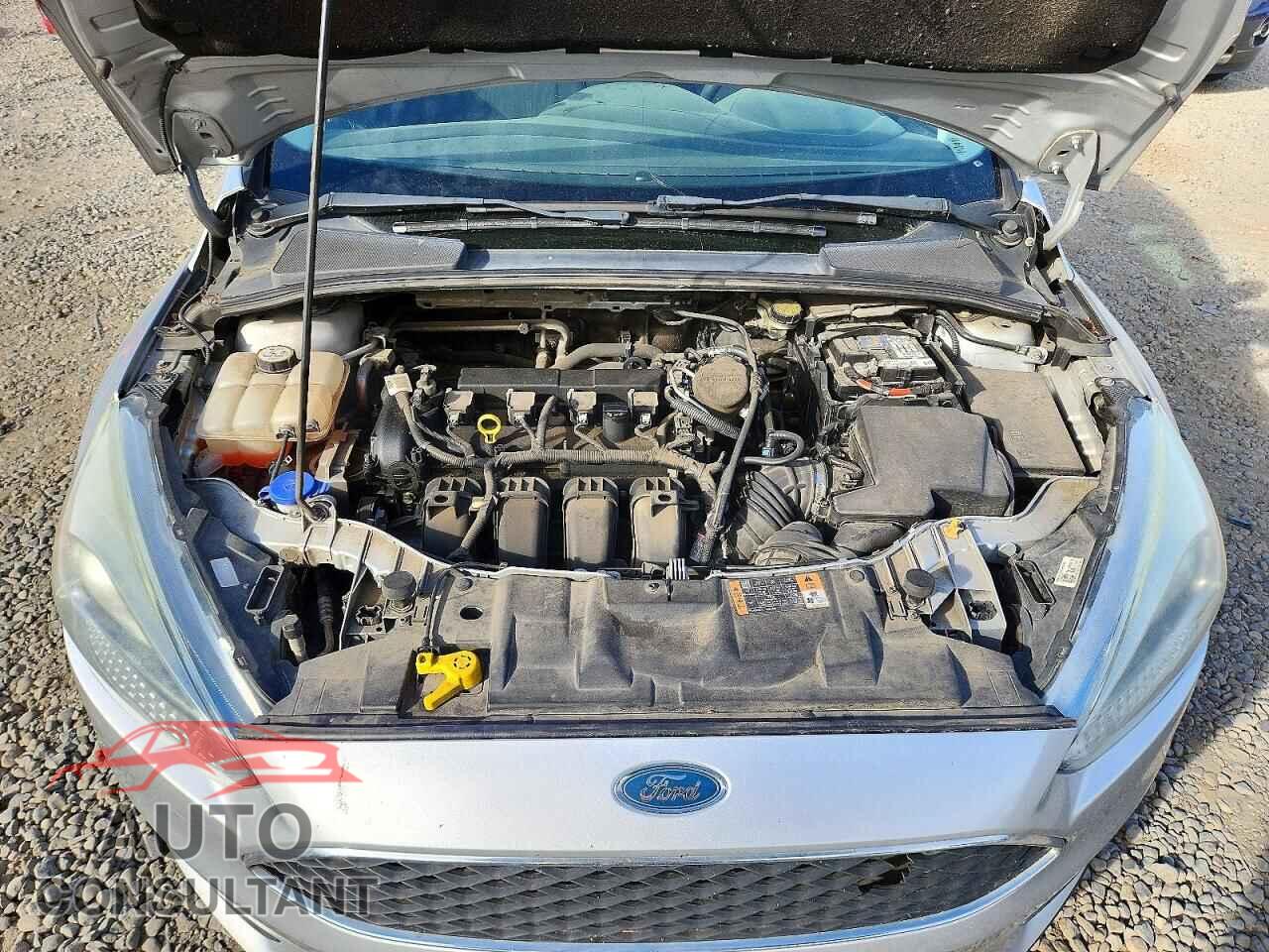 FORD FOCUS 2015 - 1FADP3F20FL241786
