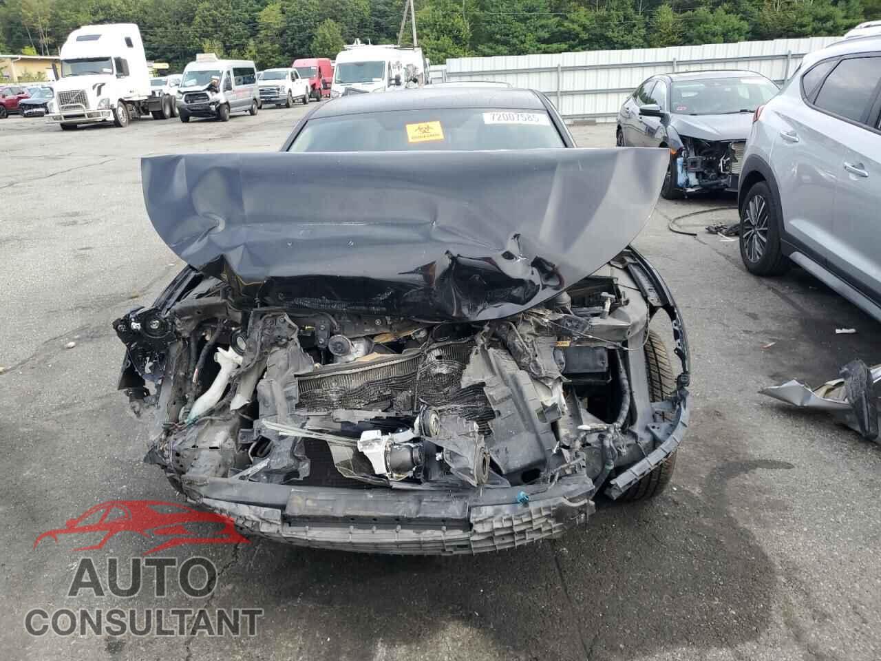 HONDA ACCORD 2017 - 1HGCR2F38HA009195