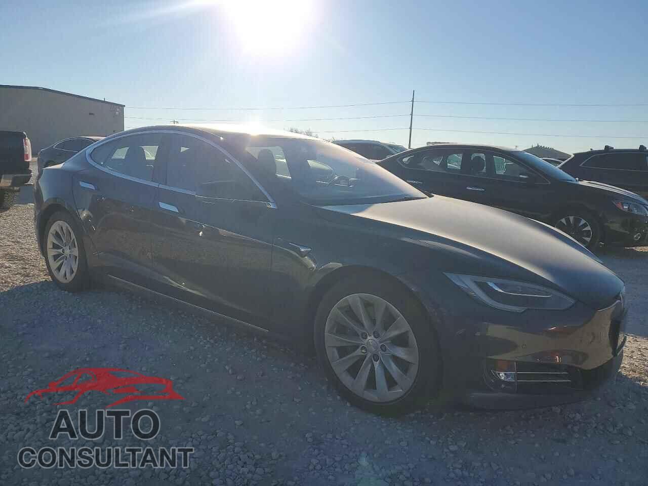 TESLA MODEL S 2017 - 5YJSA1E28HF192383