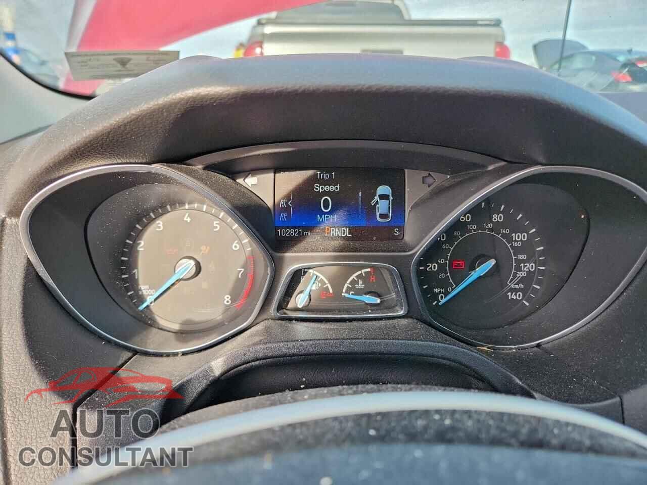FORD FOCUS 2017 - 1FADP3K28HL346469