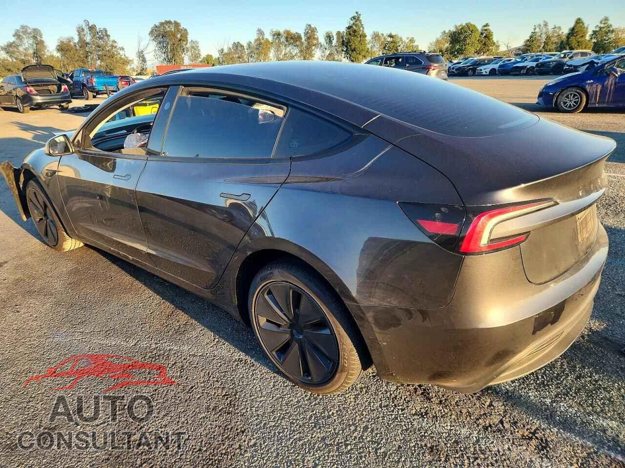 TESLA MODEL 3 2025 - 5YJ3E1EA7SF965478