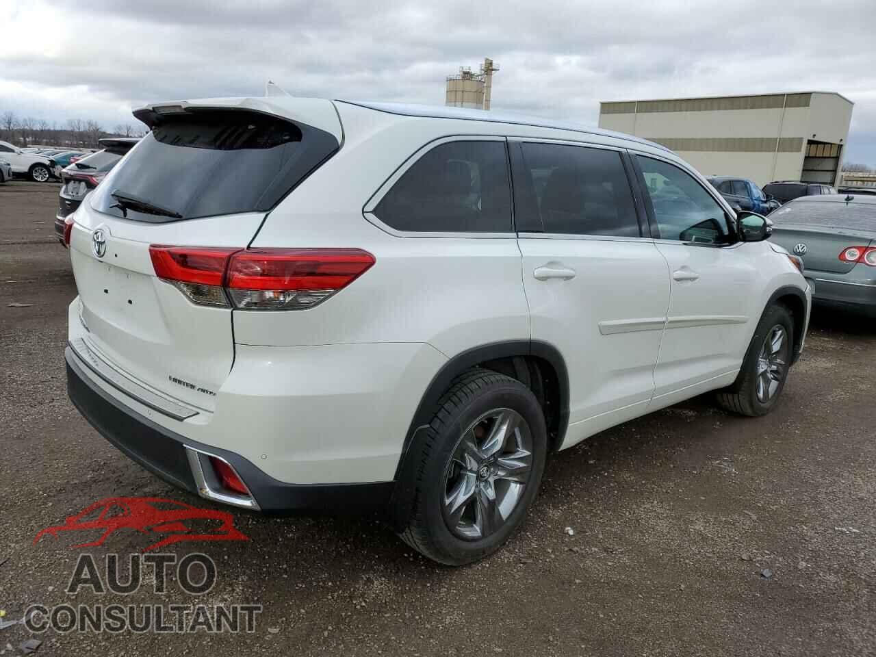 TOYOTA HIGHLANDER 2018 - 5TDDZRFH4JS496833