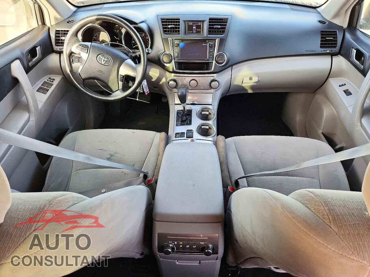 TOYOTA HIGHLANDER 2013 - 5TDBK3EH8DS210478