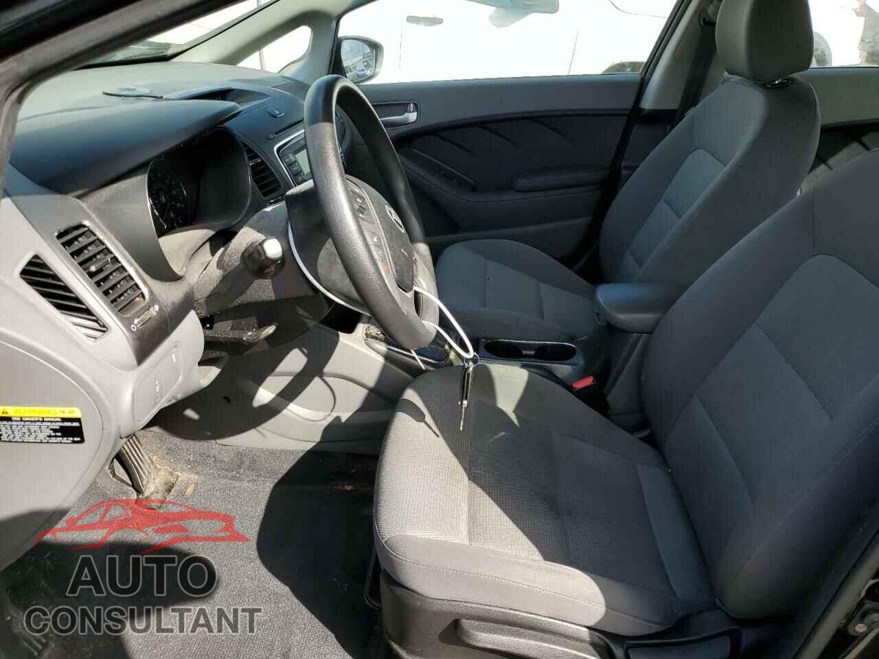 KIA FORTE 2017 - 3KPFK4A7XHE035607