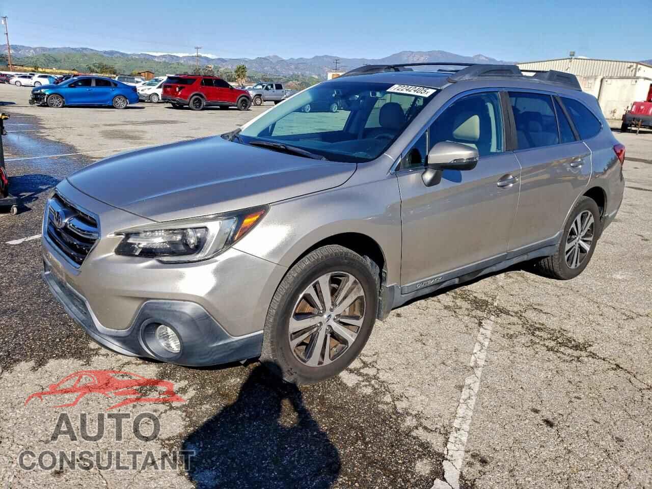 SUBARU OUTBACK 2018 - 4S4BSENC4J3217632