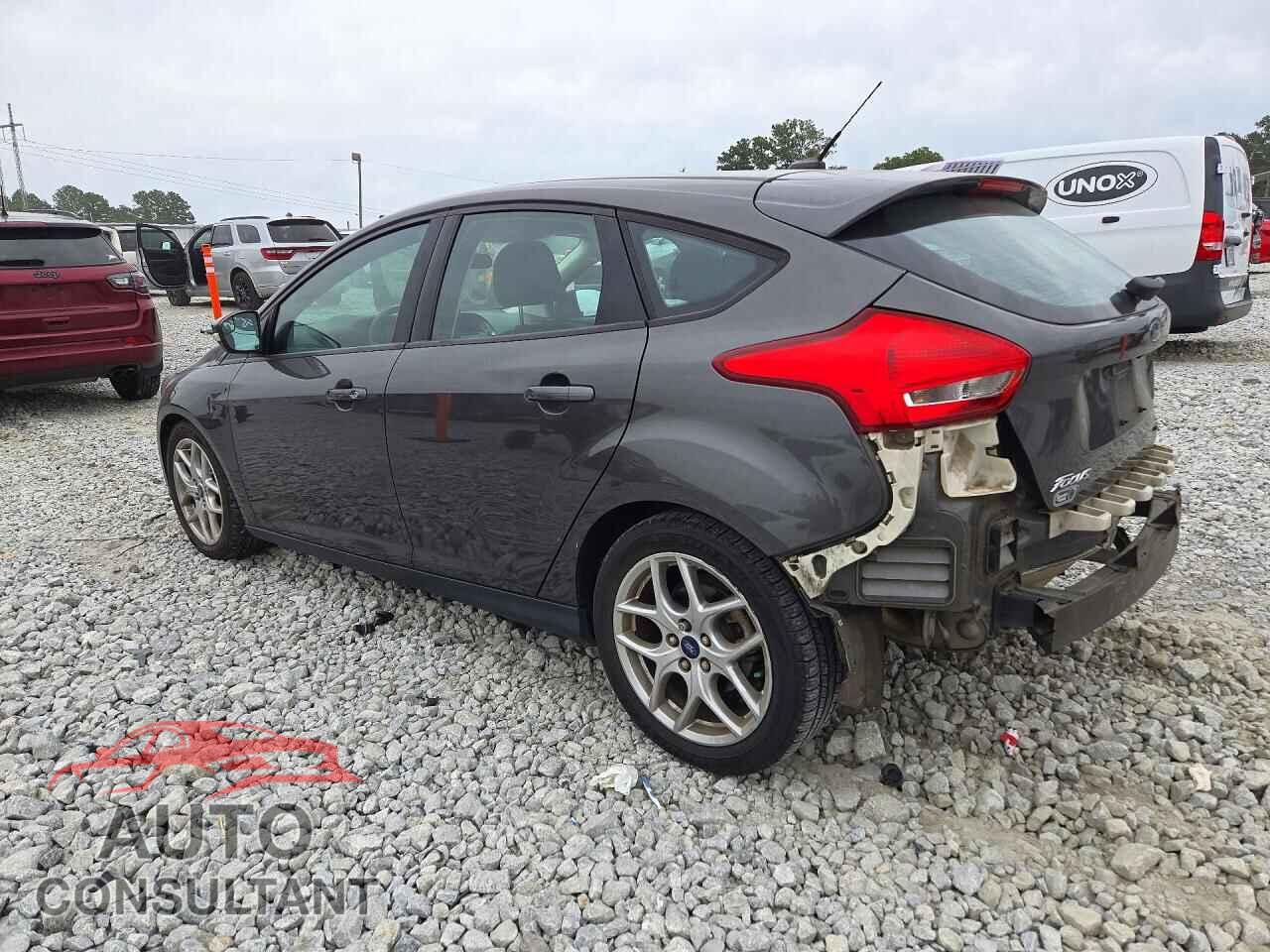 FORD FOCUS 2015 - 1FADP3K22FL360428