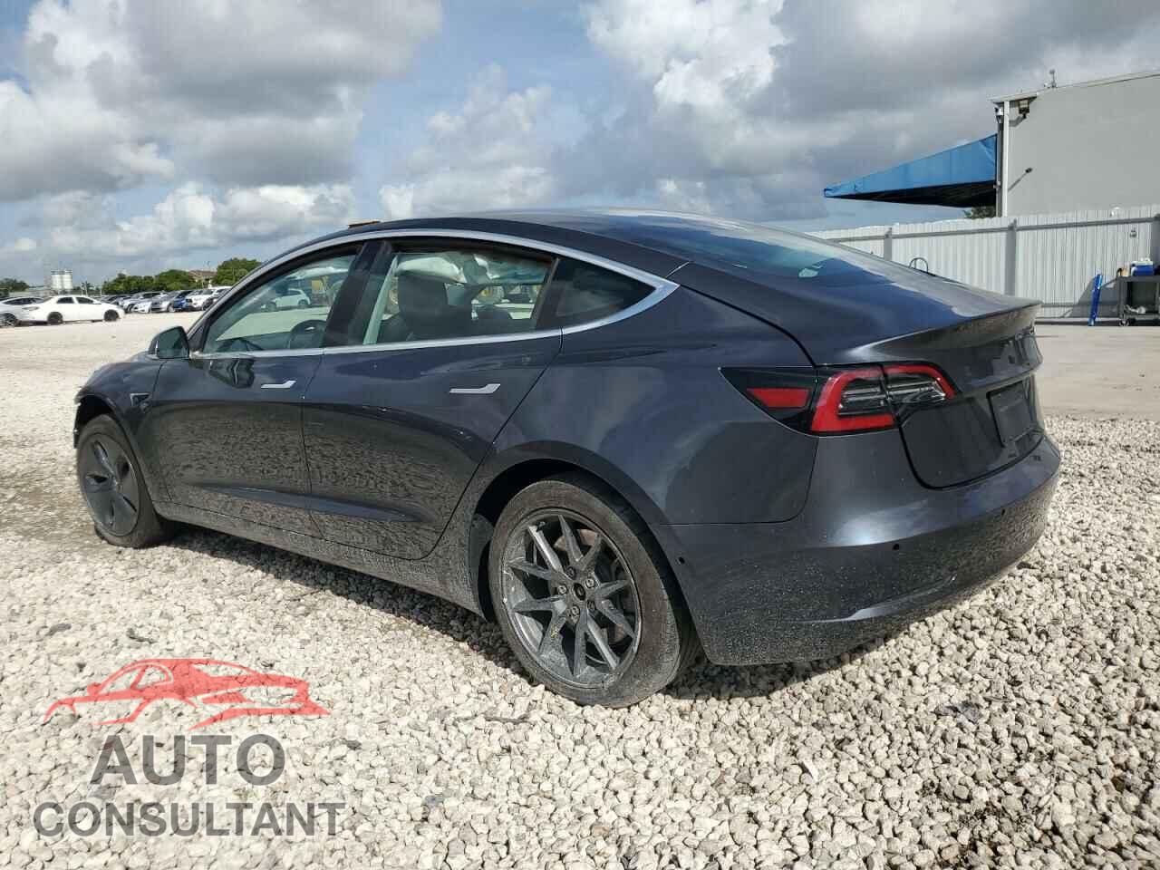 TESLA MODEL 3 2019 - 5YJ3E1EA5KF416233