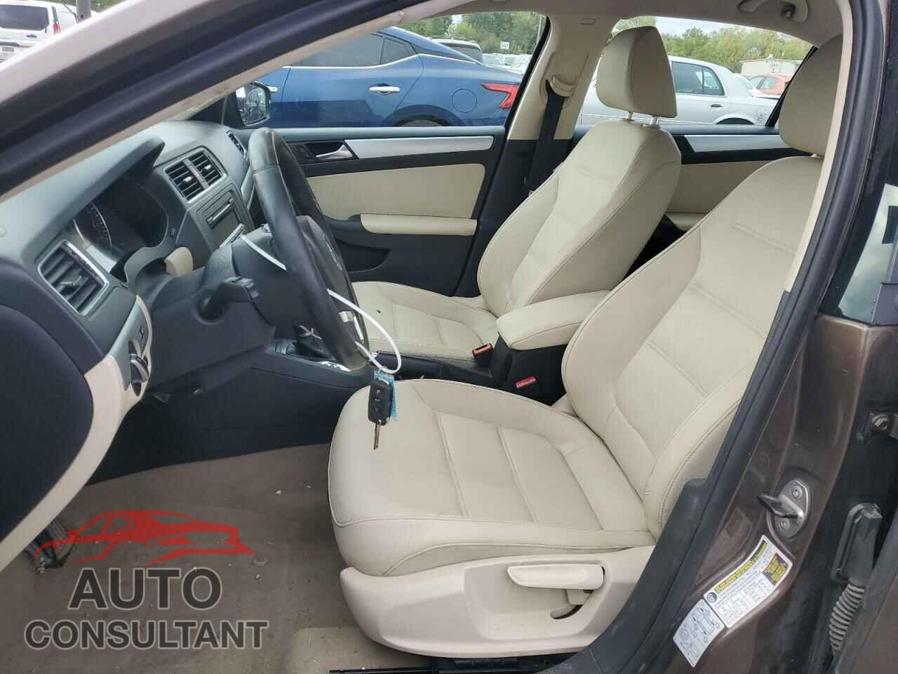 VOLKSWAGEN JETTA 2012 - 3VWLL7AJ3CM334185