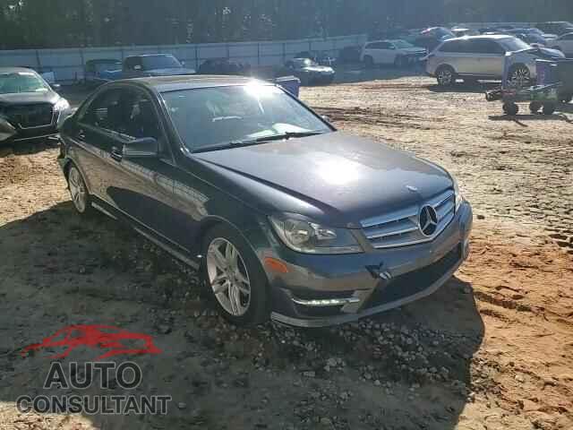MERCEDES-BENZ C-CLASS 2013 - WDDGF4HBXDR287686