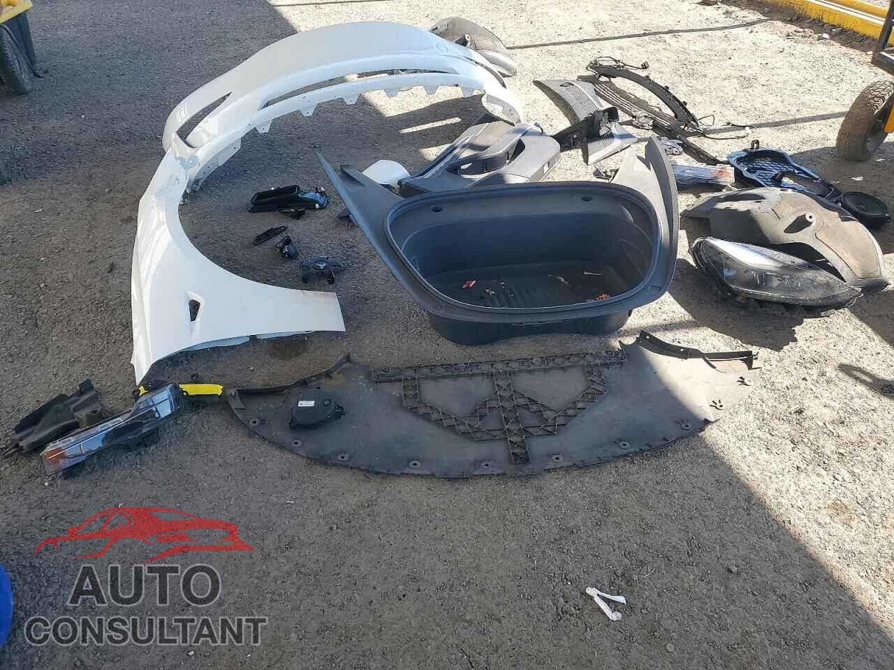 TESLA MODEL 3 2023 - 5YJ3E1EAXPF430135