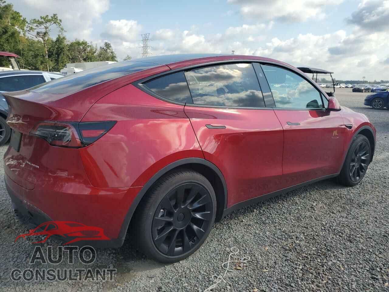 TESLA MODEL Y 2024 - 7SAYGDEE2RA239719