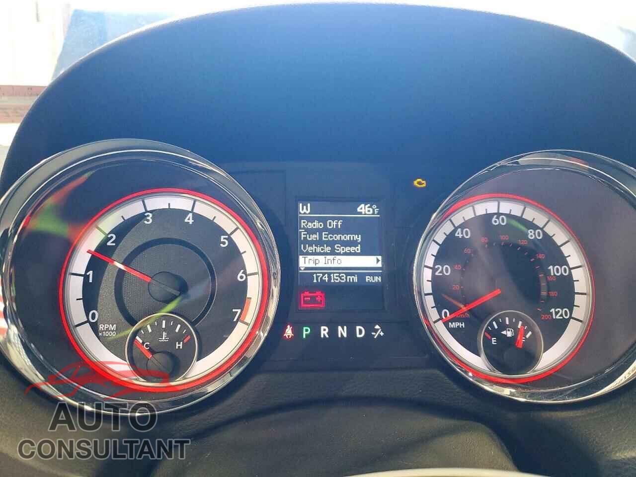 DODGE CARAVAN 2011 - 2D4RN5DG8BR656908