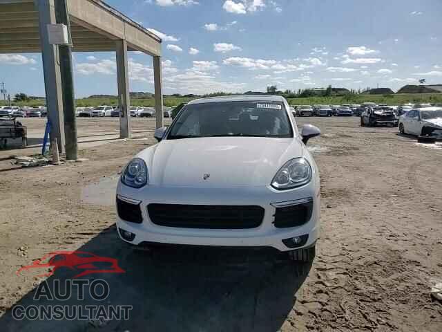 PORSCHE CAYENNE 2016 - WP1AB2A25GLA95480