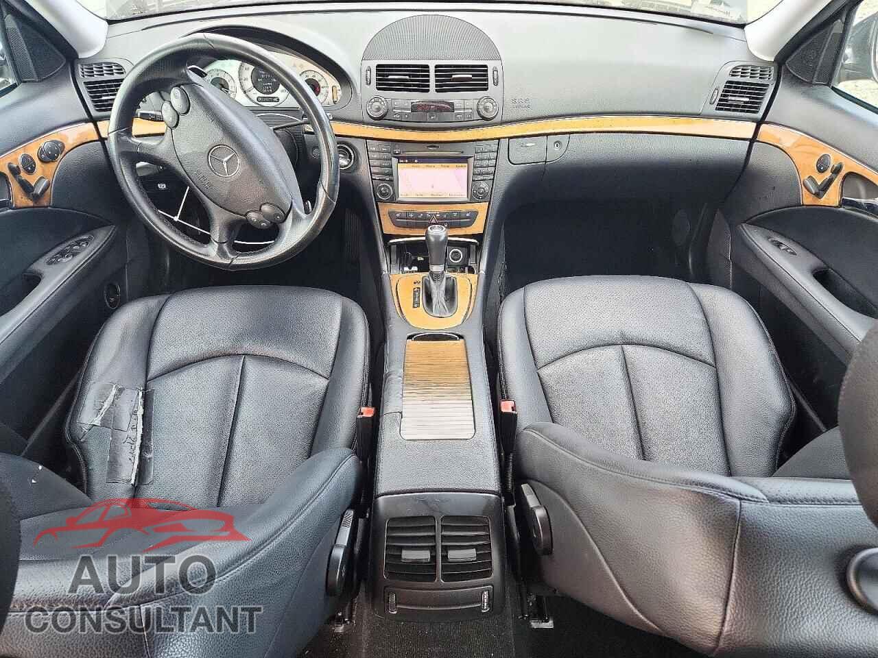 MERCEDES-BENZ E-CLASS 2009 - WDBUF56X89B365110
