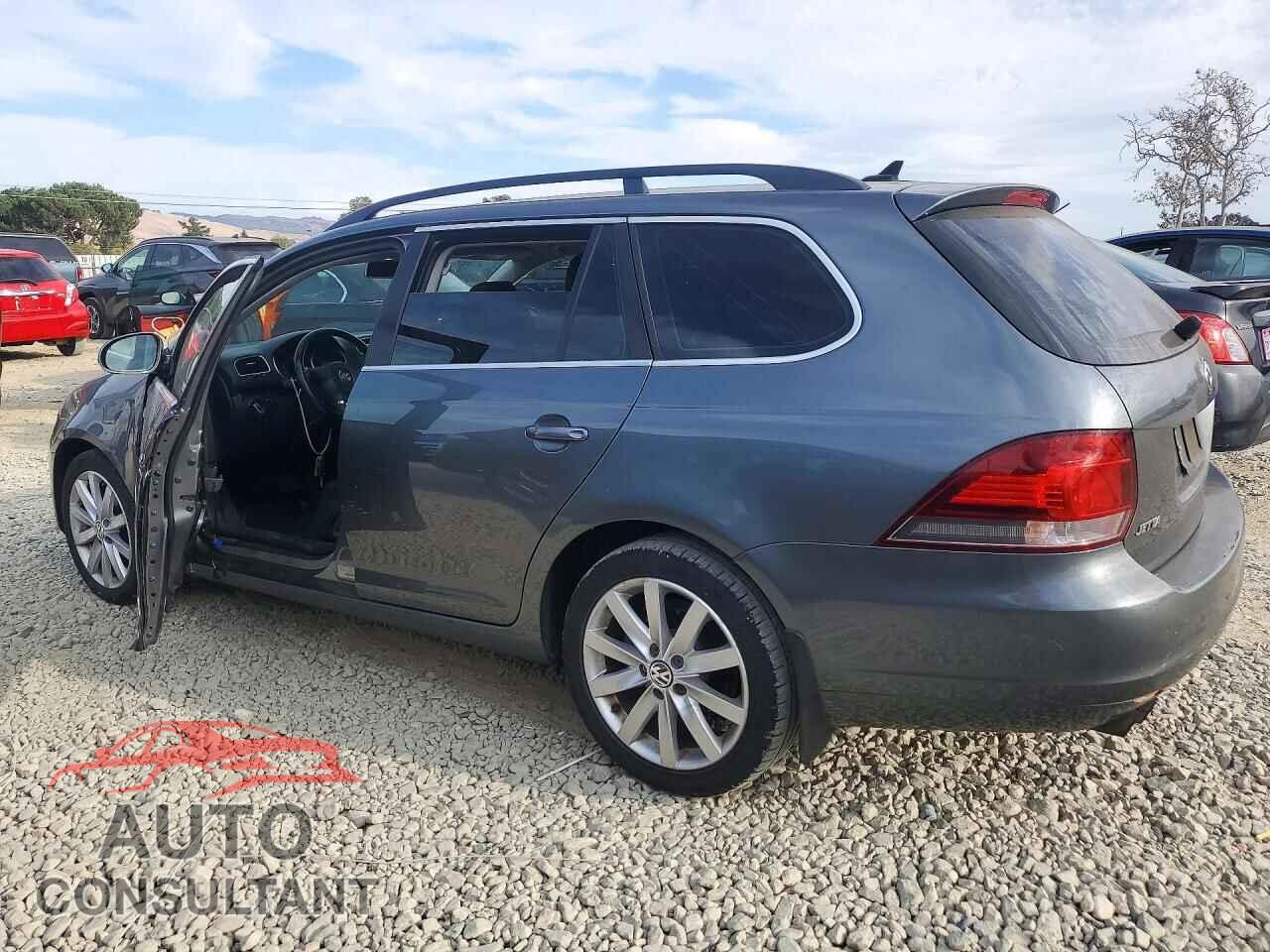 VOLKSWAGEN JETTA 2010 - 3VWPZ7AJ8AM689172