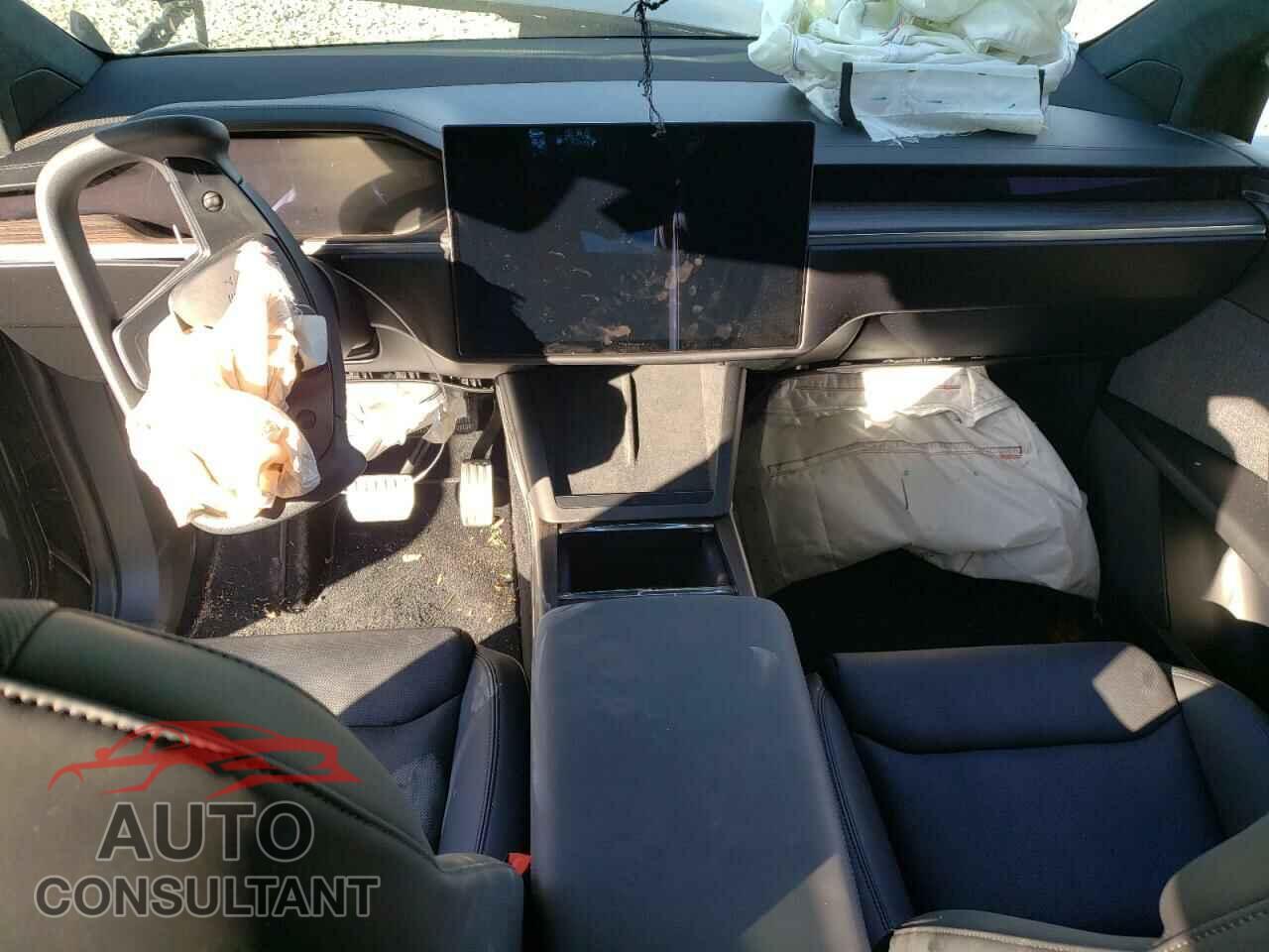 TESLA MODEL X 2022 - 7SAXCBE5XNF333890