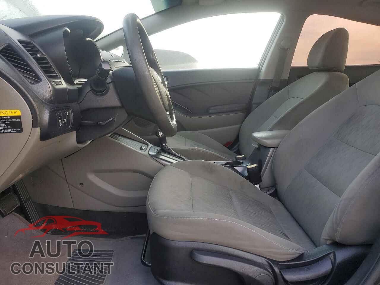 KIA FORTE 2015 - KNAFK4A64F5377471
