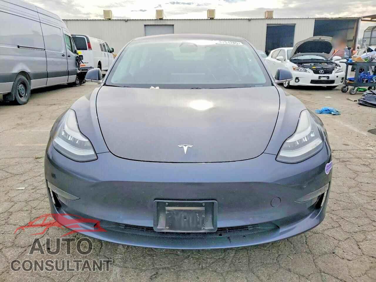 TESLA MODEL 3 2018 - 5YJ3E1EA7JF045378