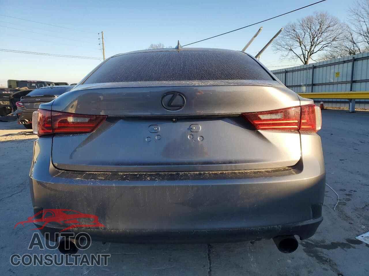 LEXUS IS 2015 - JTHBF1D25F5068328