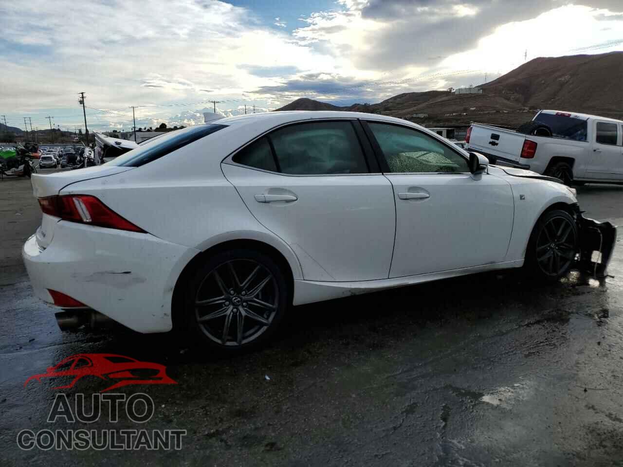 LEXUS IS 2016 - JTHBE1D20G5028033