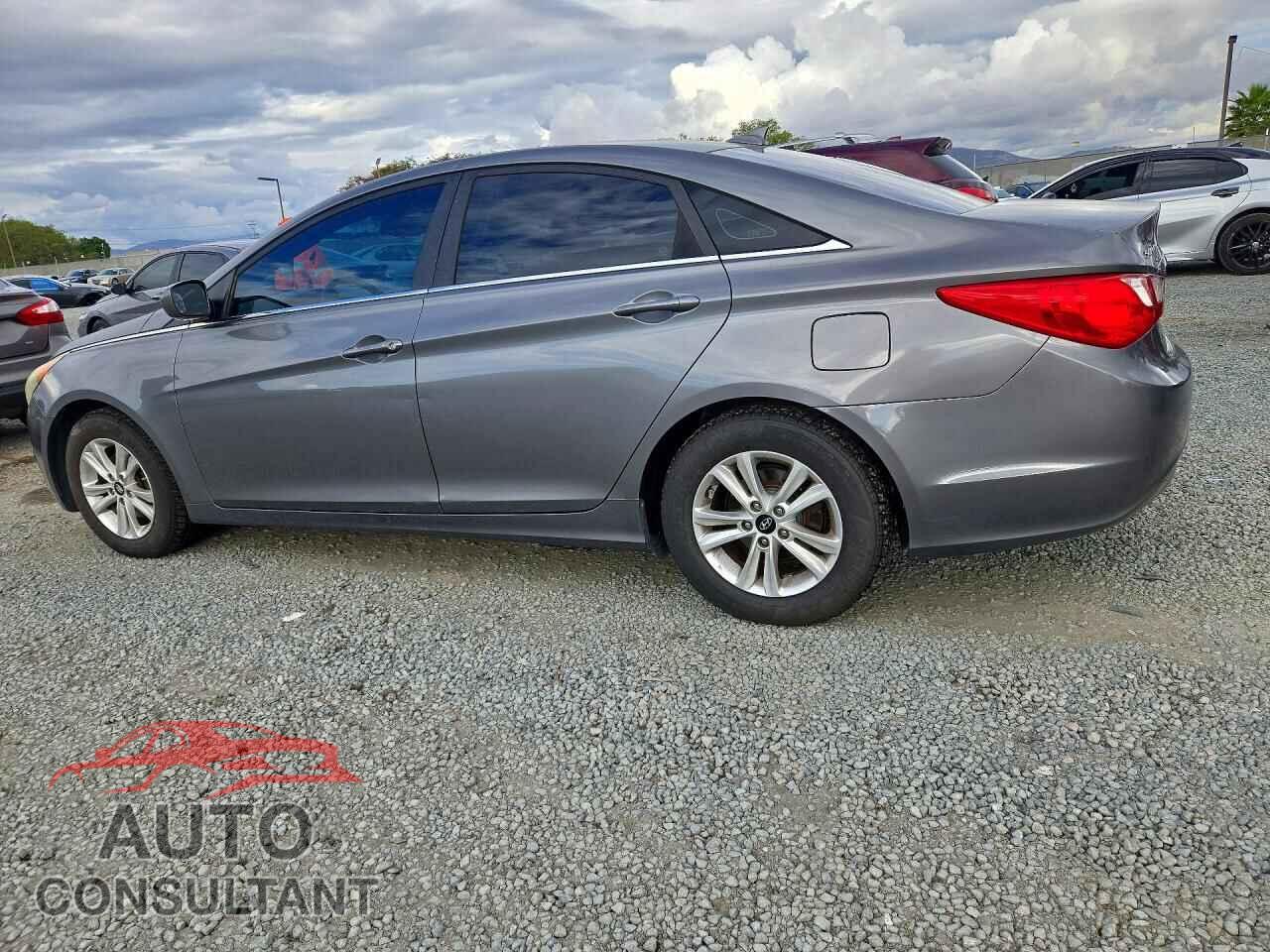 HYUNDAI SONATA 2013 - 5NPEB4AC9DH747749