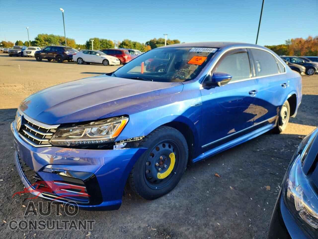 VOLKSWAGEN PASSAT 2017 - 1VWDT7A32HC020199