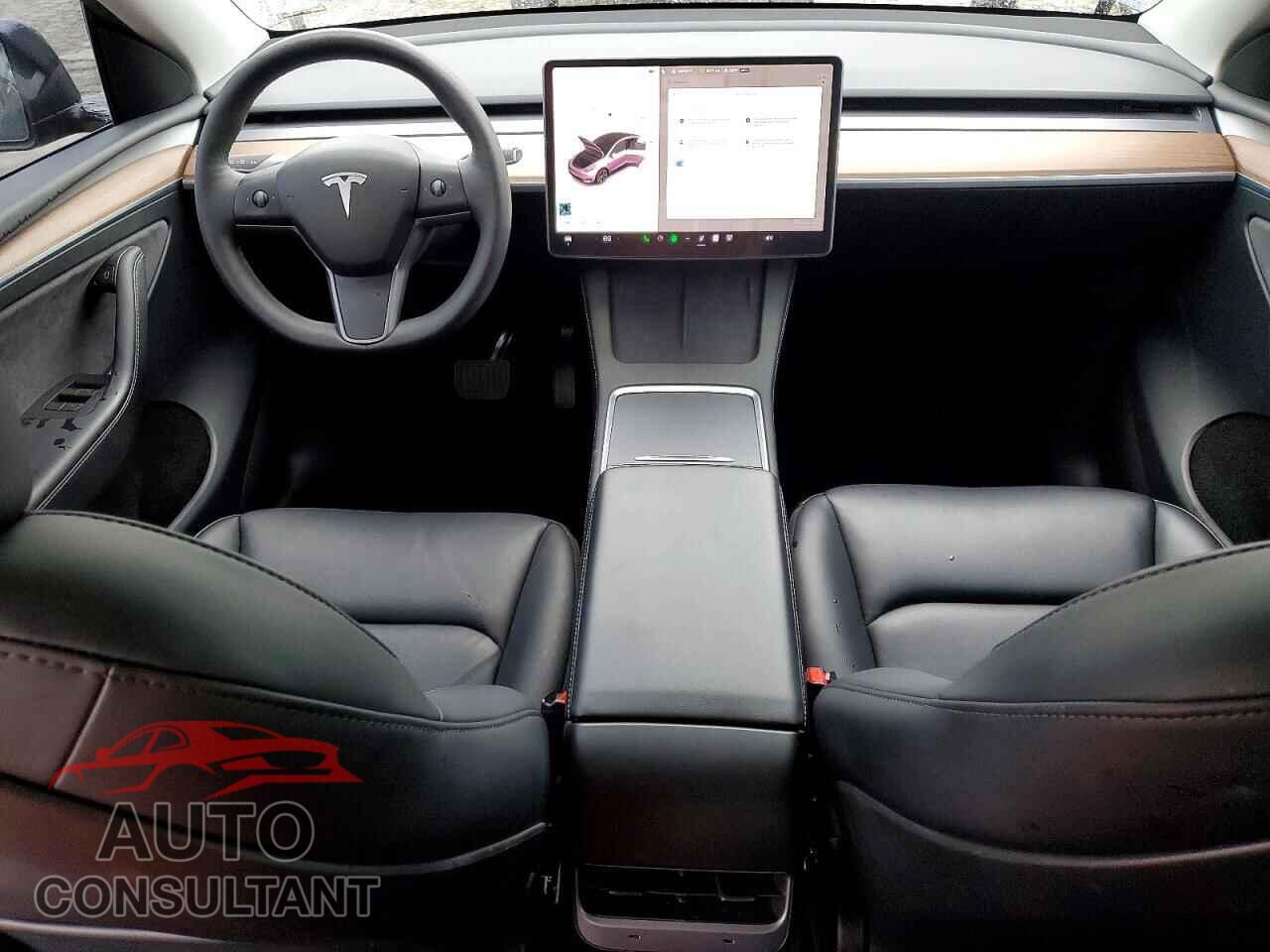 TESLA MODEL Y 2024 - 7SAYGDEE0RF192144