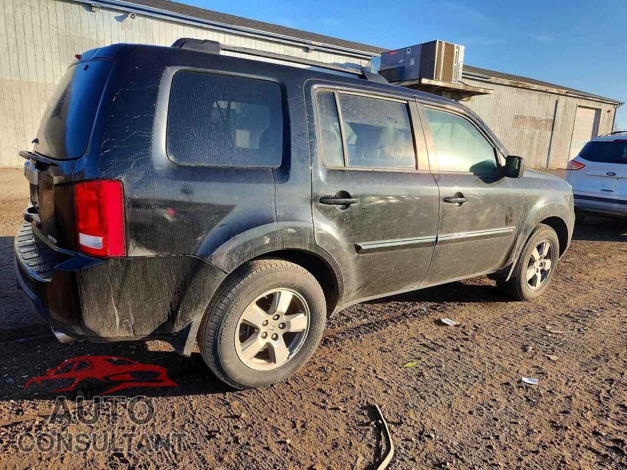 HONDA PILOT 2011 - 5FNYF4H77BB018980