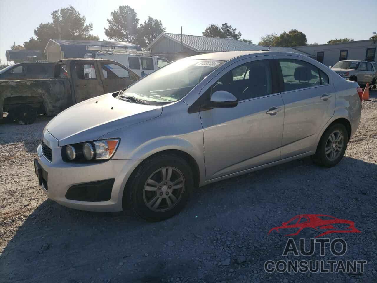 CHEVROLET SONIC 2016 - 1G1JC5SH0G4177882