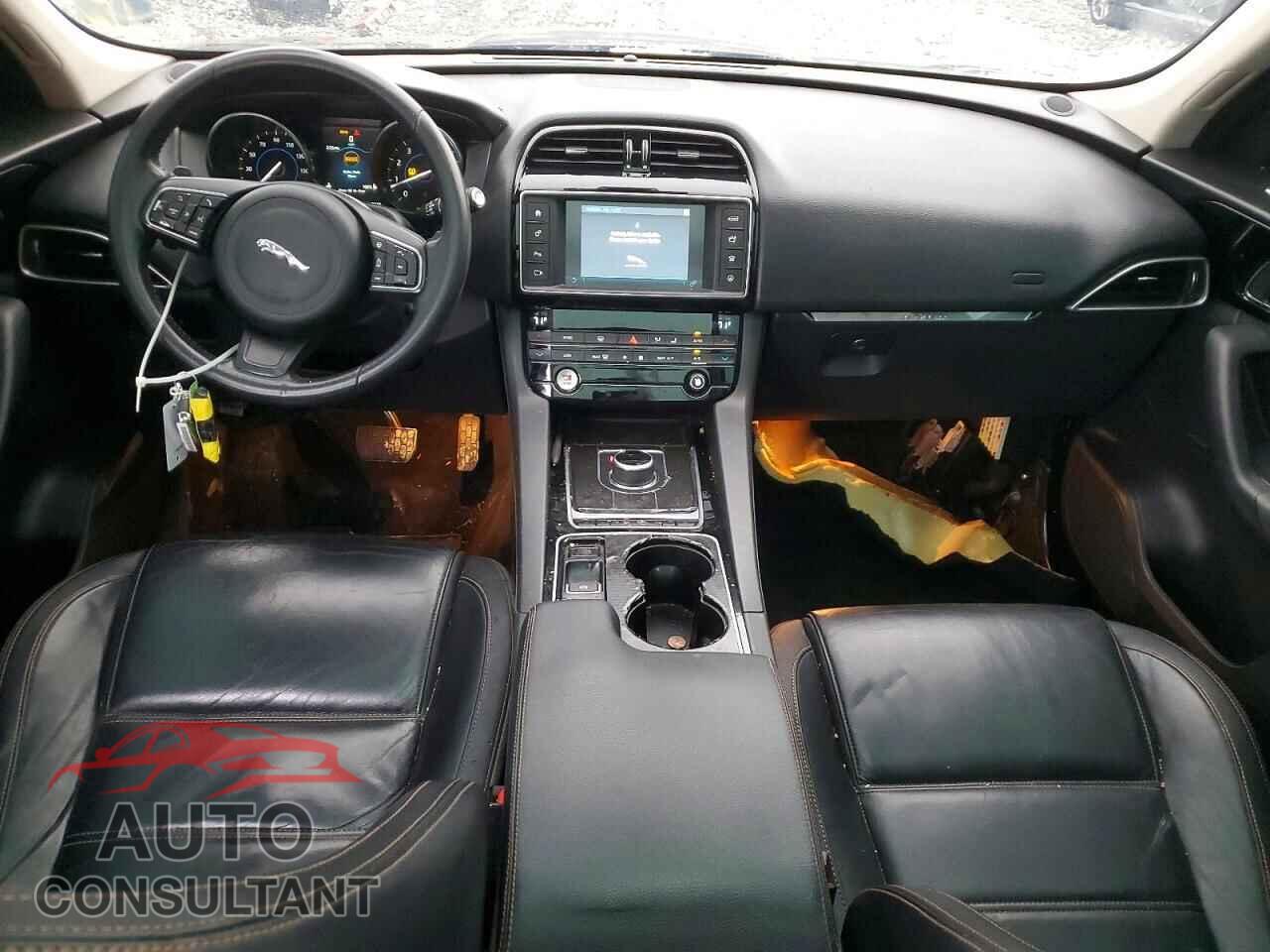JAGUAR F-PACE 2017 - SADCK2BV3HA899717