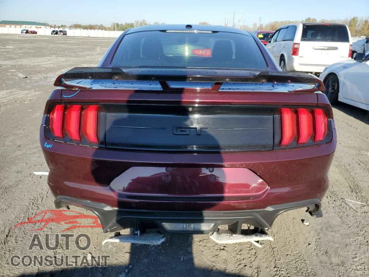 FORD MUSTANG 2018 - 1FA6P8CF9J5105943