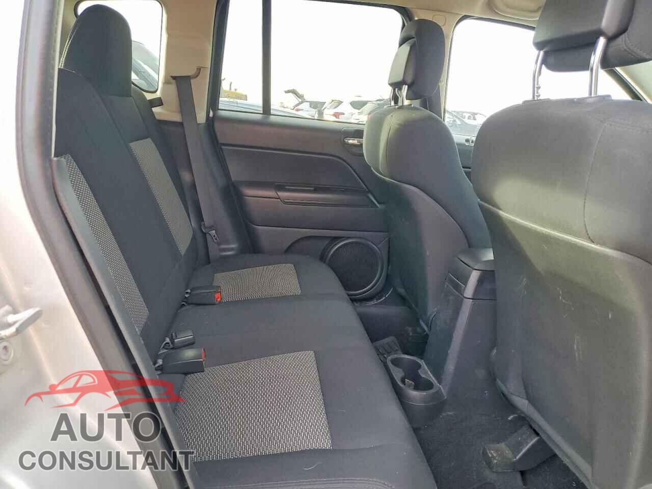 JEEP COMPASS 2010 - 1J4NF4FB9AD545896
