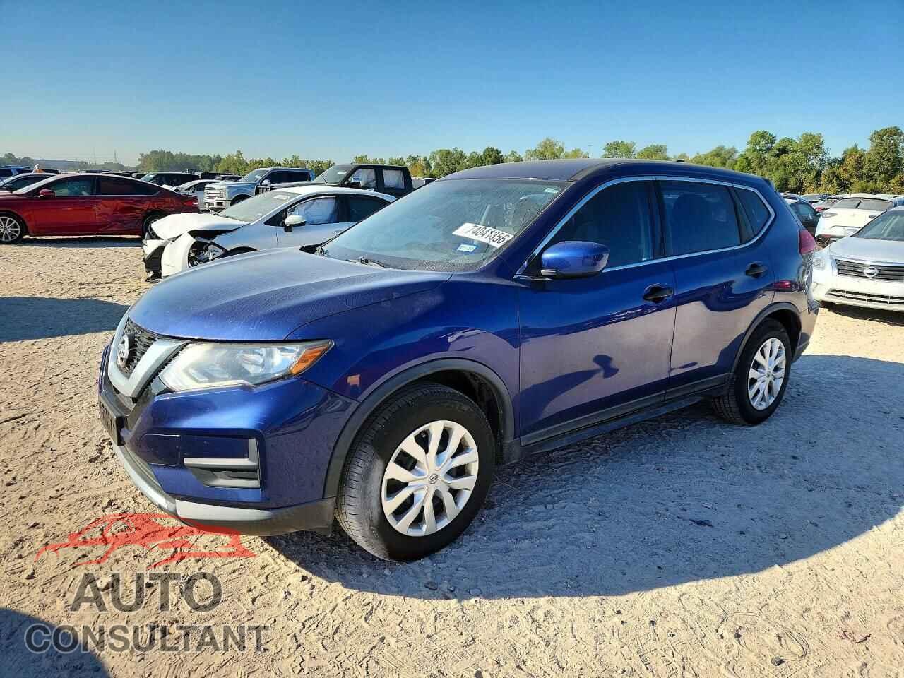 NISSAN ROGUE 2017 - KNMAT2MTXHP528210