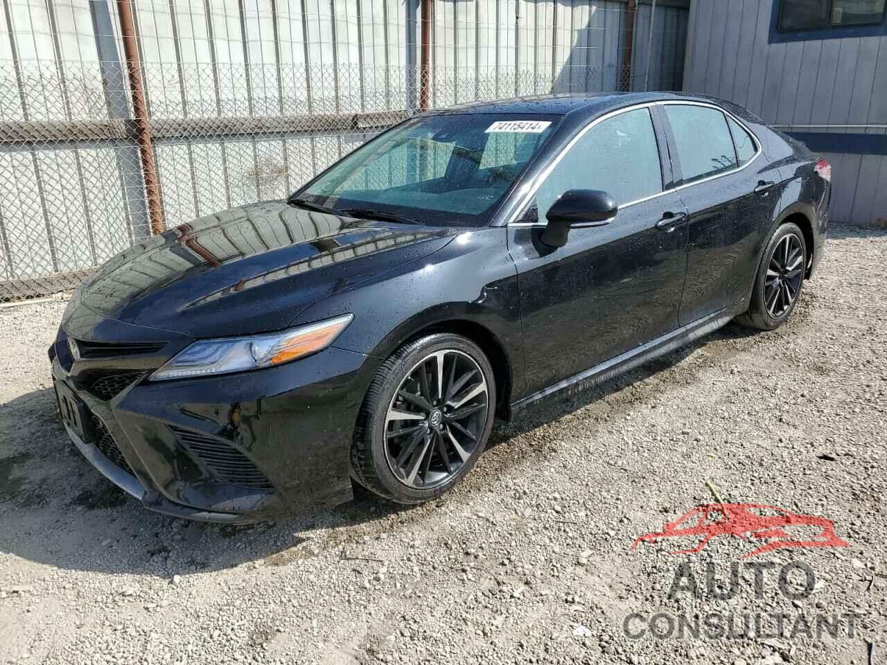 TOYOTA CAMRY 2018 - 4T1B61HK9JU121568