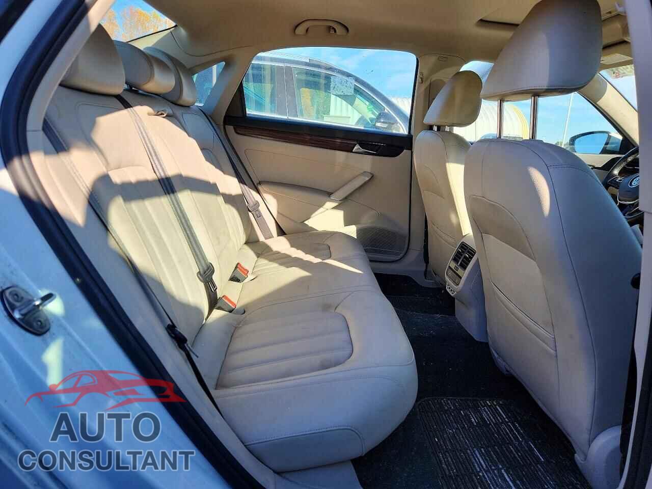 VOLKSWAGEN PASSAT 2020 - 1VWCA7A3XLC025340