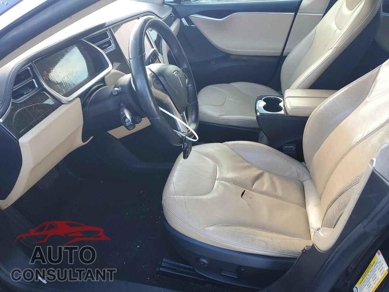 TESLA MODEL S 2013 - 5YJSA1DN0DFP14803