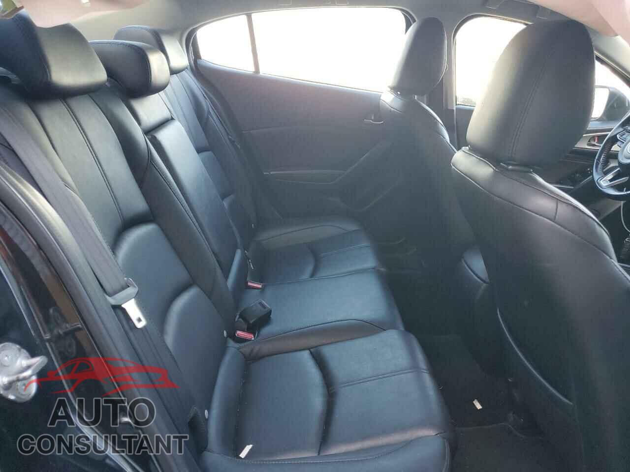 MAZDA 3 2017 - 3MZBN1V70HM111935