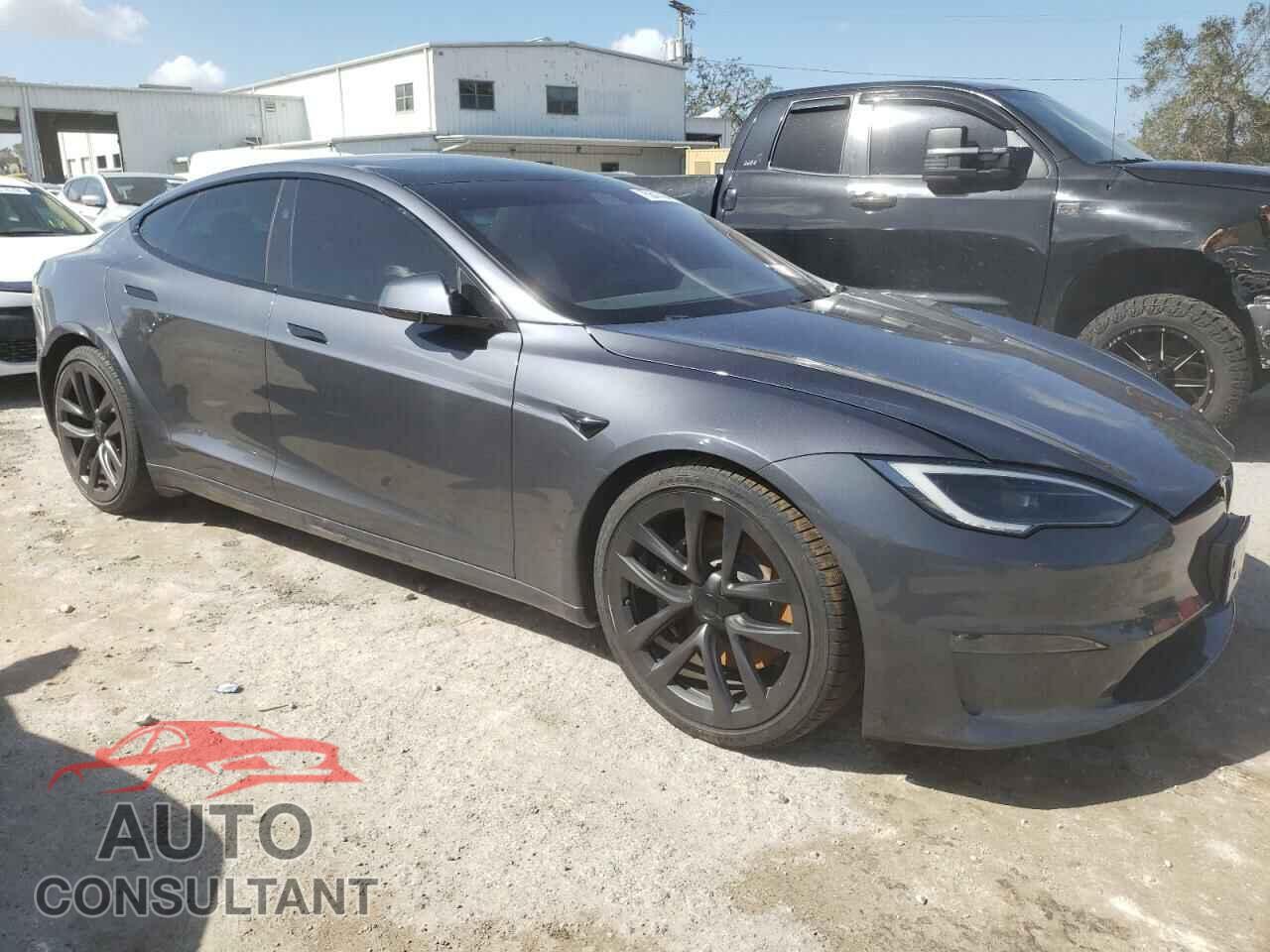 TESLA MODEL S 2023 - 5YJSA1E5XPF512330