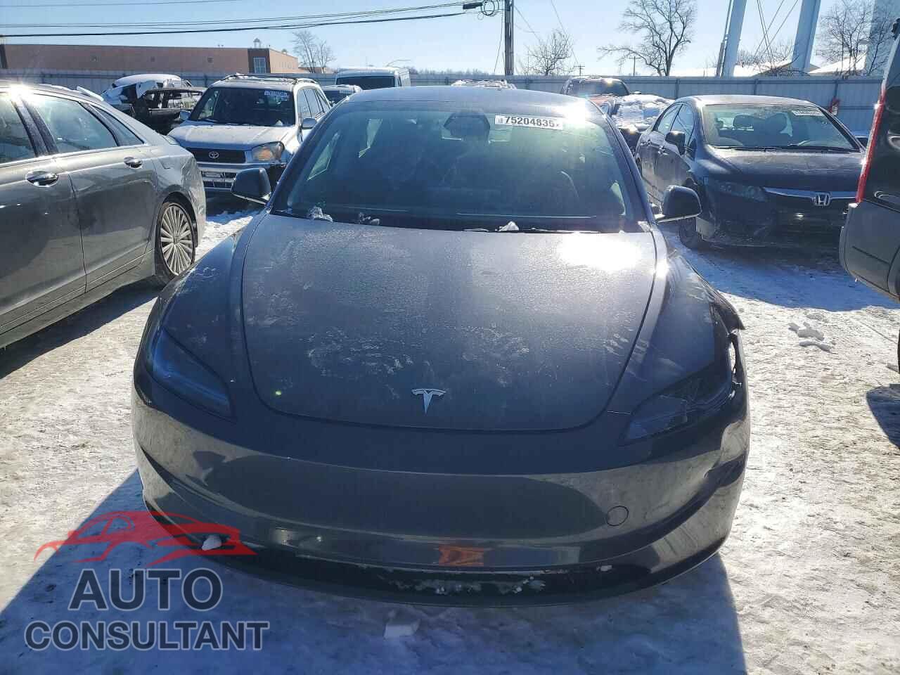TESLA MODEL 3 2024 - 5YJ3E1EA4RF740932