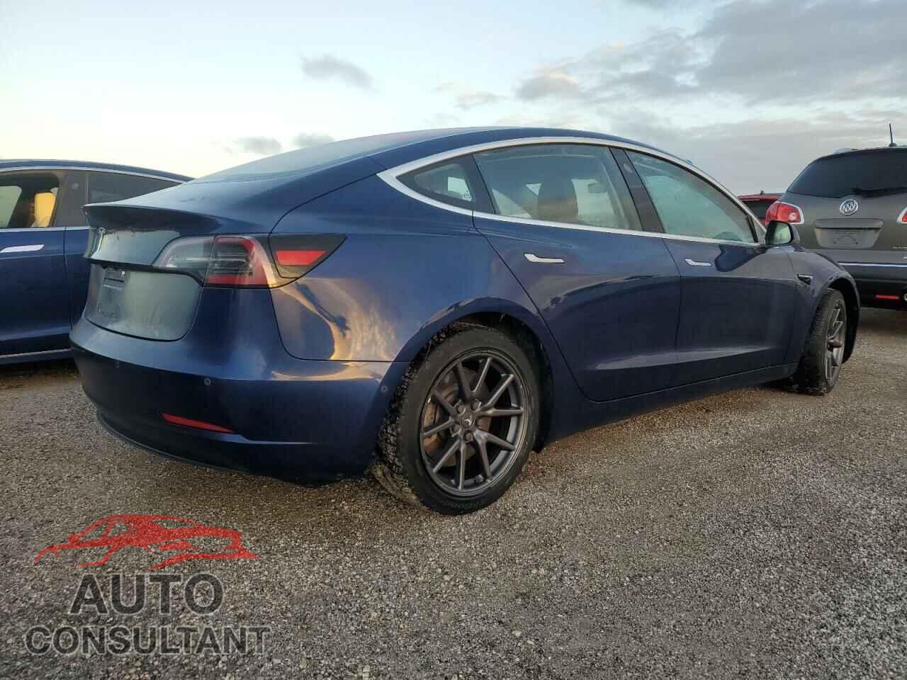 TESLA MODEL 3 2018 - 5YJ3E1EA6JF043587